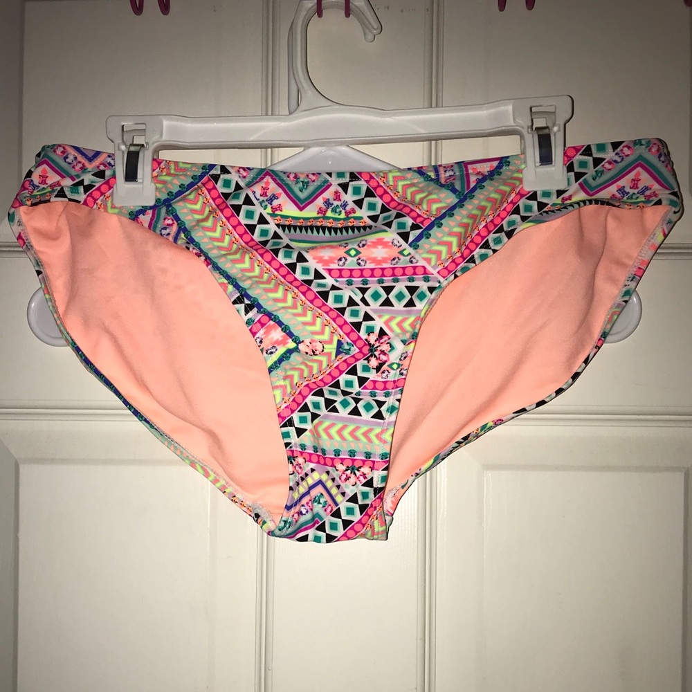 Bling’d our bikini bottoms!